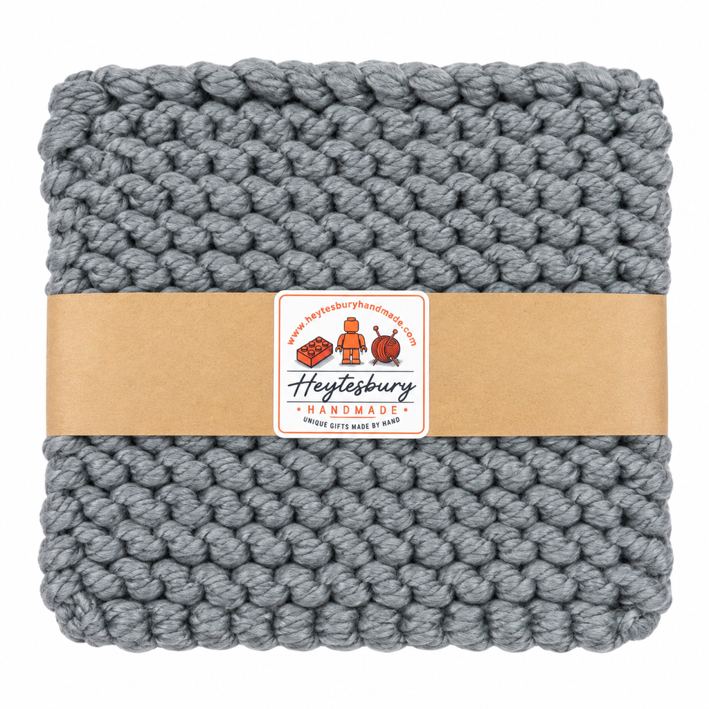 GREY HAND KNITTED TRIVET/POT STAND