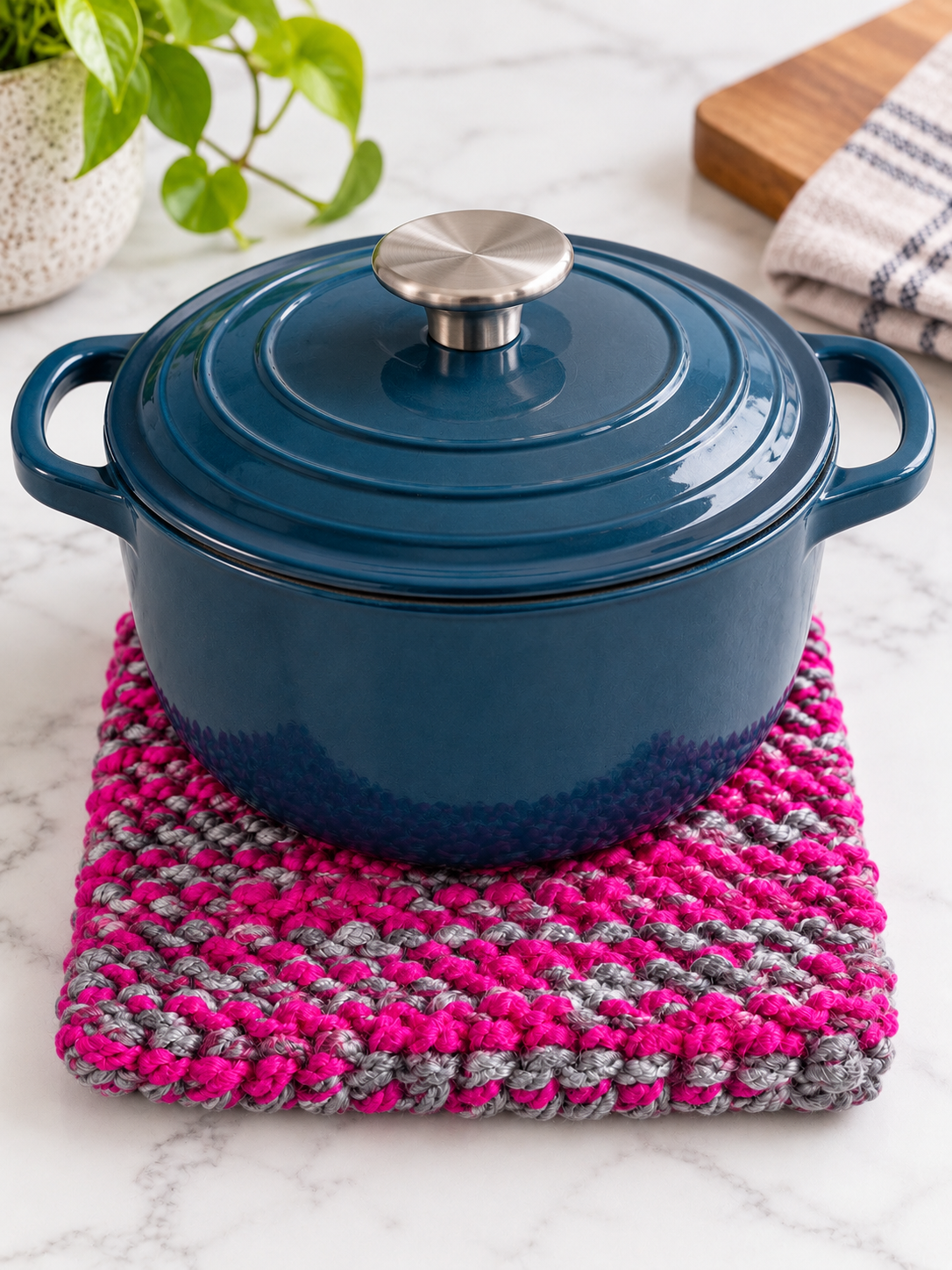 PINK & GREY HAND KNITTED TRIVET/POT STAND